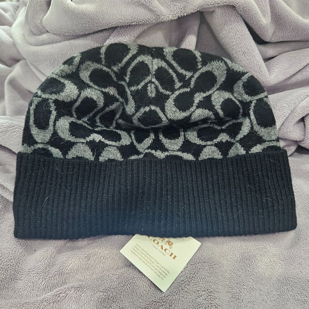 Coach Logo Knit Hat - Black & Gray